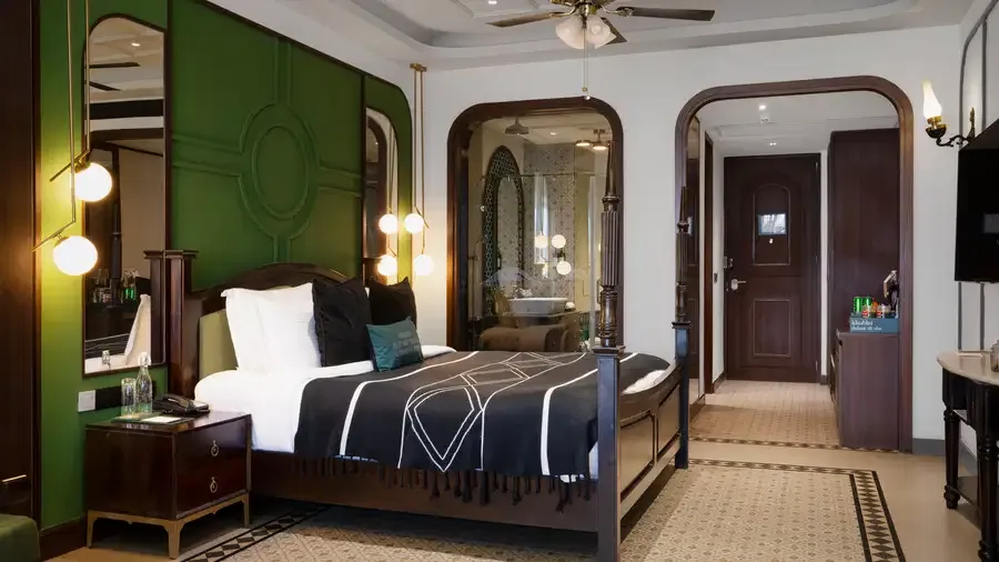 Orchid Room – Bed